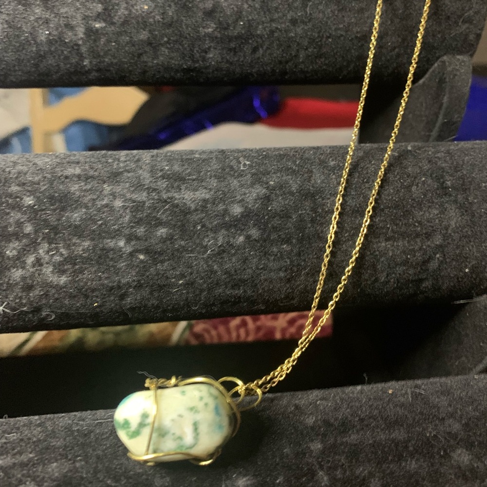 Gemstone necklace